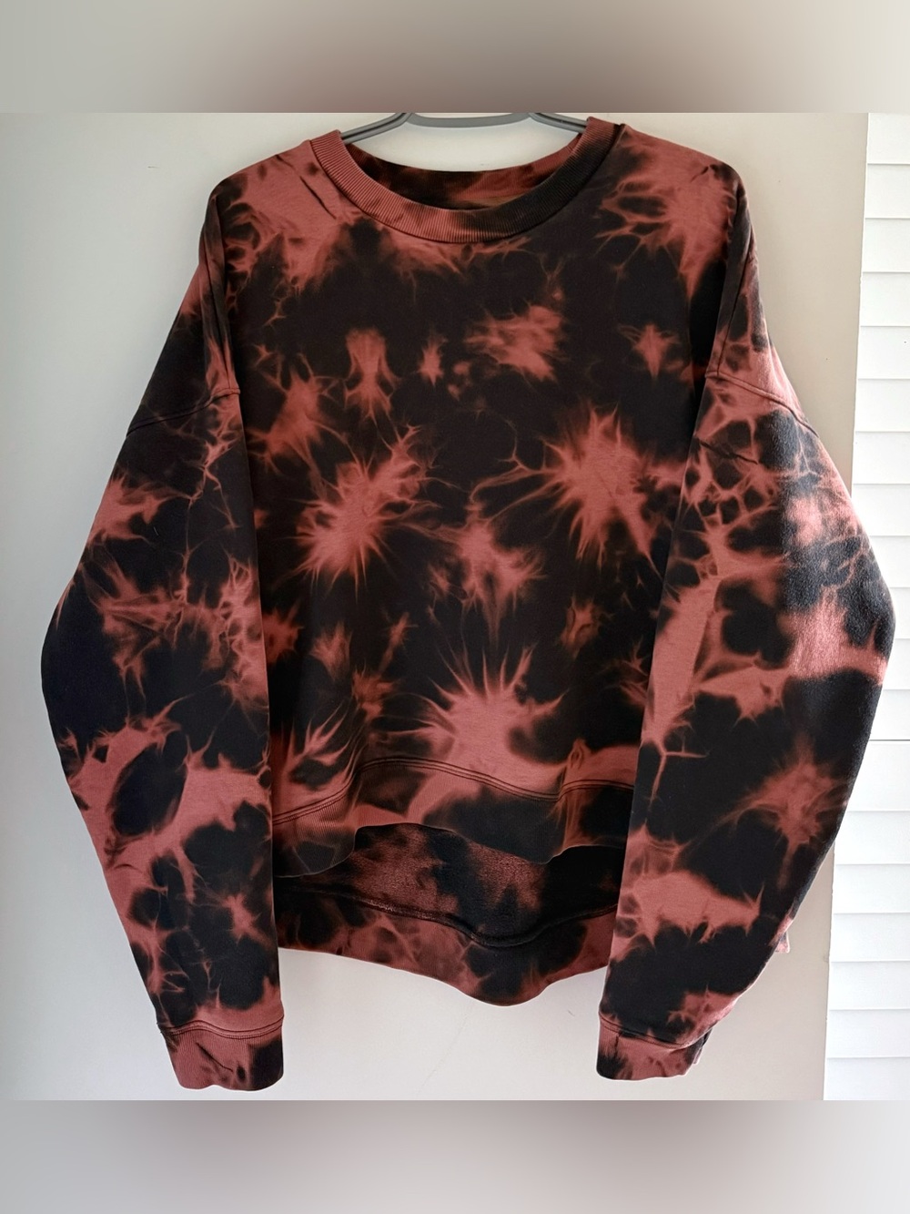 Aritzia TNA Tie Dye Sweatshirt L